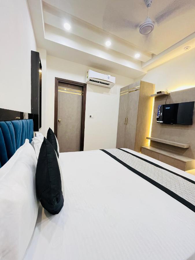 Hotel Red Stone Inn - Near New Delhi Railway Station - Paharganj Exterior photo